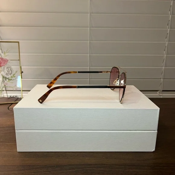 Bôhten Rose Bond Sunglasses - Picture 2 of 5